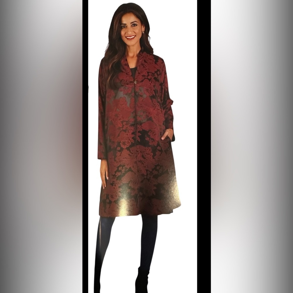 NWT.  Sacred Threads Burgundy Satin  Jacquard Jacket.  CL/GR05.  K